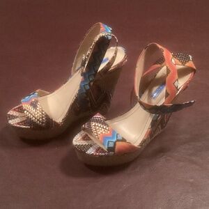 BCBGeneration multicolored sandals with 5 1/4 inch heels